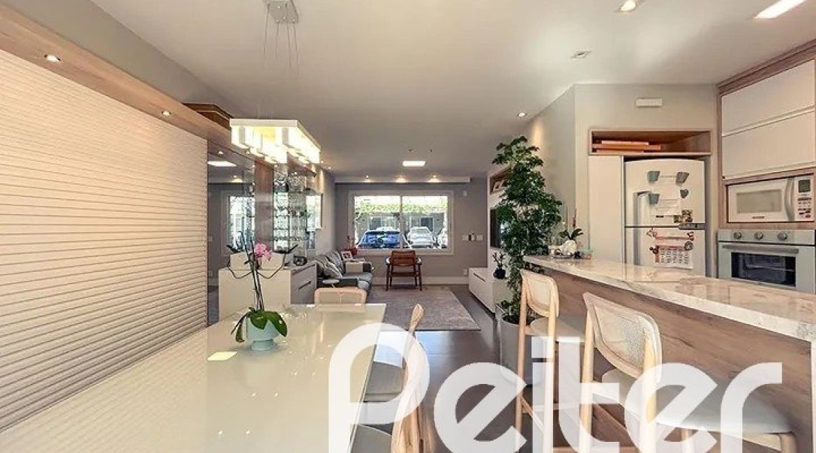 Casa em Condomínio à venda com 120m², 3 dormitórios, 1 suíte, 2 vagas, no bairro Vila Nova em PORTO ALEGRE