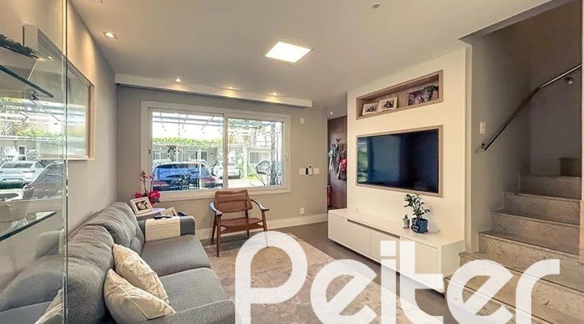 Casa em Condomínio à venda com 120m², 3 dormitórios, 1 suíte, 2 vagas, no bairro Vila Nova em PORTO ALEGRE
