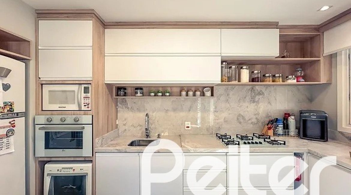 Casa em Condomínio à venda com 120m², 3 dormitórios, 1 suíte, 2 vagas, no bairro Vila Nova em PORTO ALEGRE