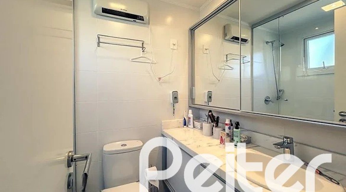 Casa em Condomínio à venda com 120m², 3 dormitórios, 1 suíte, 2 vagas, no bairro Vila Nova em PORTO ALEGRE
