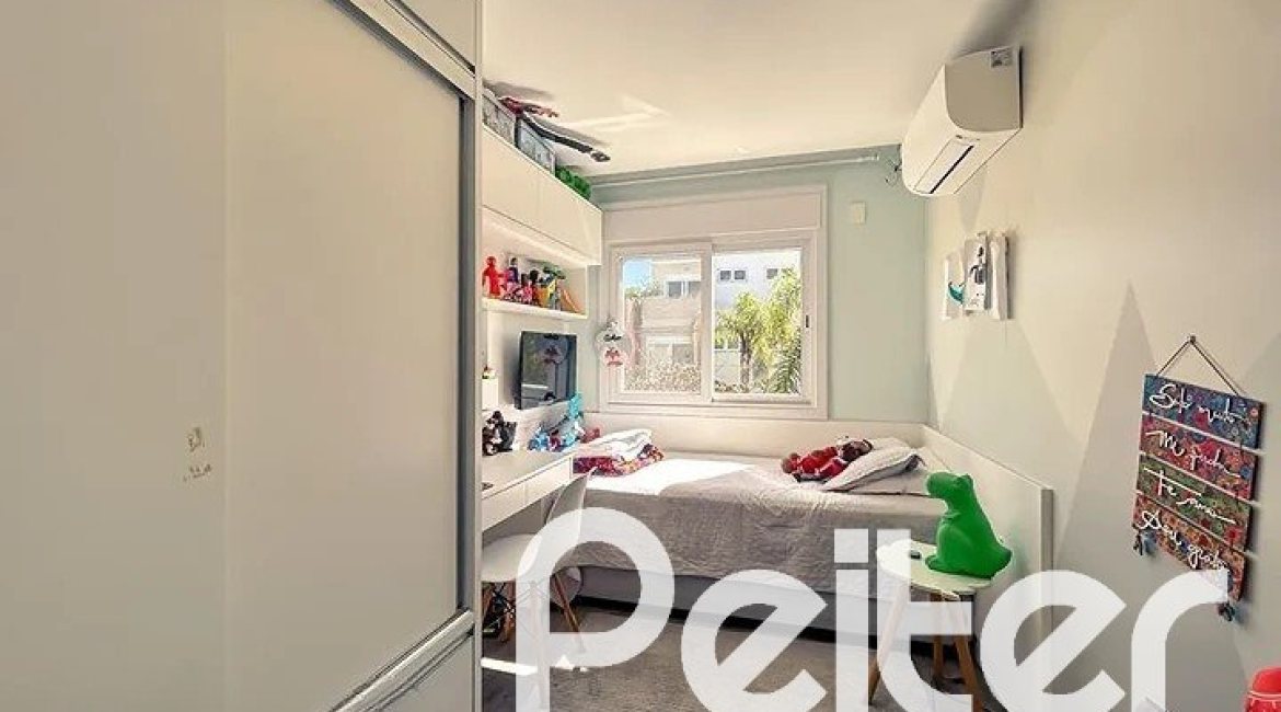 Casa em Condomínio à venda com 120m², 3 dormitórios, 1 suíte, 2 vagas, no bairro Vila Nova em PORTO ALEGRE