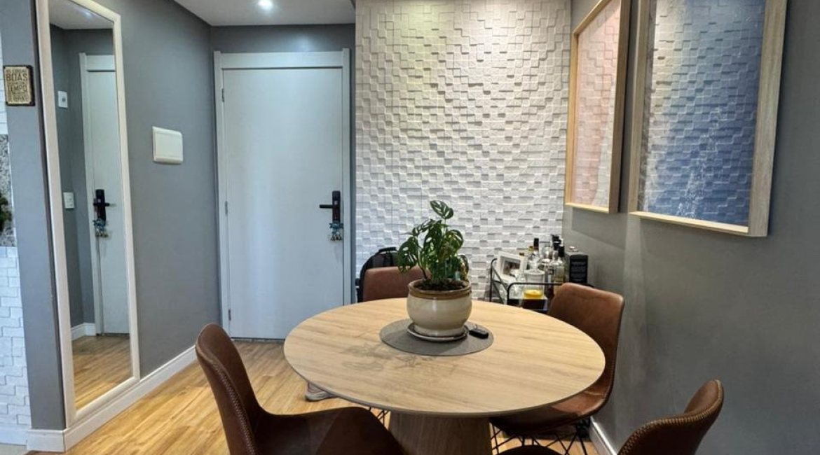 Apartamento à venda com 56m², 2 dormitórios, 1 suíte, 1 vaga, no bairro Cavalhada em PORTO ALEGRE