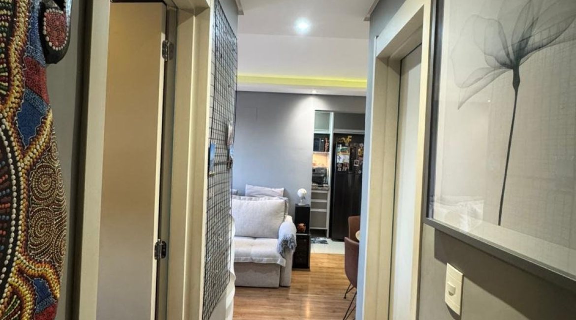 Apartamento à venda com 56m², 2 dormitórios, 1 suíte, 1 vaga, no bairro Cavalhada em PORTO ALEGRE