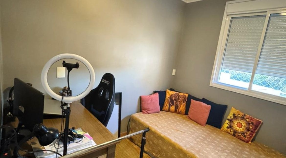 Apartamento à venda com 56m², 2 dormitórios, 1 suíte, 1 vaga, no bairro Cavalhada em PORTO ALEGRE