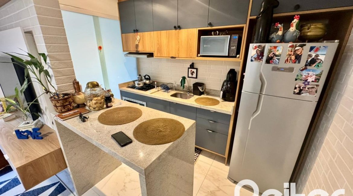 Apartamento à venda com 57m², 2 dormitórios, no bairro Tristeza em Porto Alegre