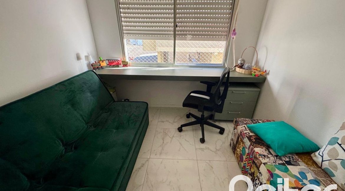 Apartamento à venda com 57m², 2 dormitórios, no bairro Tristeza em Porto Alegre