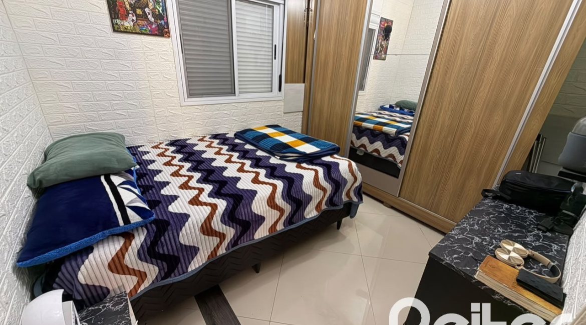 Casa à venda com 52m², 2 dormitórios, 2 vagas, no bairro Hípica em Porto Alegre