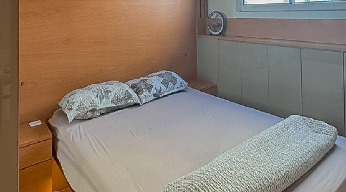 Apartamento à venda com 44m², 2 dormitórios, 1 vaga, no bairro Parque Santa Fé em Porto Alegre