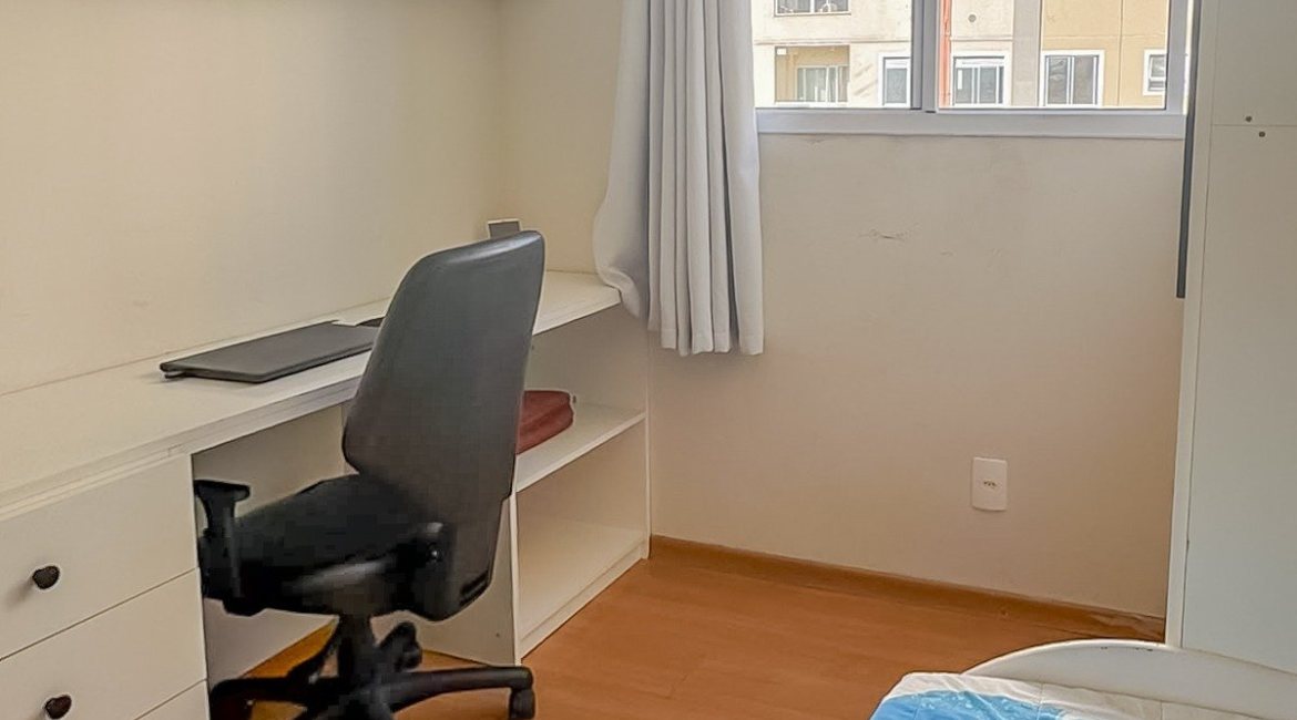 Apartamento à venda com 44m², 2 dormitórios, 1 vaga, no bairro Parque Santa Fé em Porto Alegre