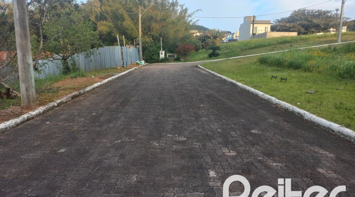 Terreno em condomínio à venda, no bairro Campo Novo em Porto Alegre
