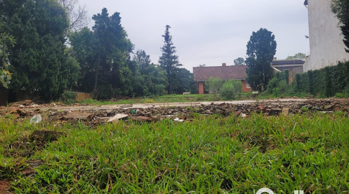 Terreno à venda com 480m², no bairro Vila Assunção em Porto Alegre