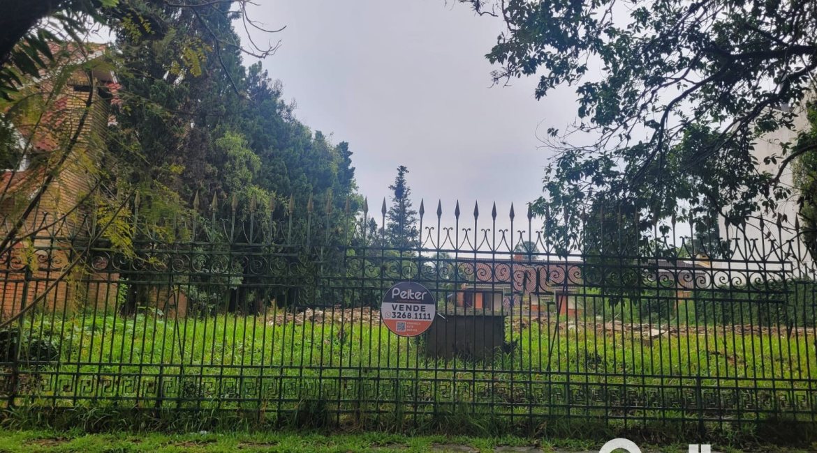 Terreno à venda com 480m², no bairro Vila Assunção em Porto Alegre