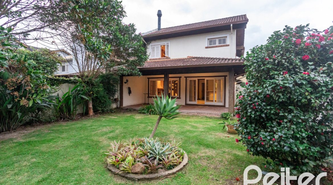 Casa em Condomínio à venda com 216m², 2 dormitórios, 2 suítes, 2 vagas, no bairro Terra Ville em PORTO ALEGRE