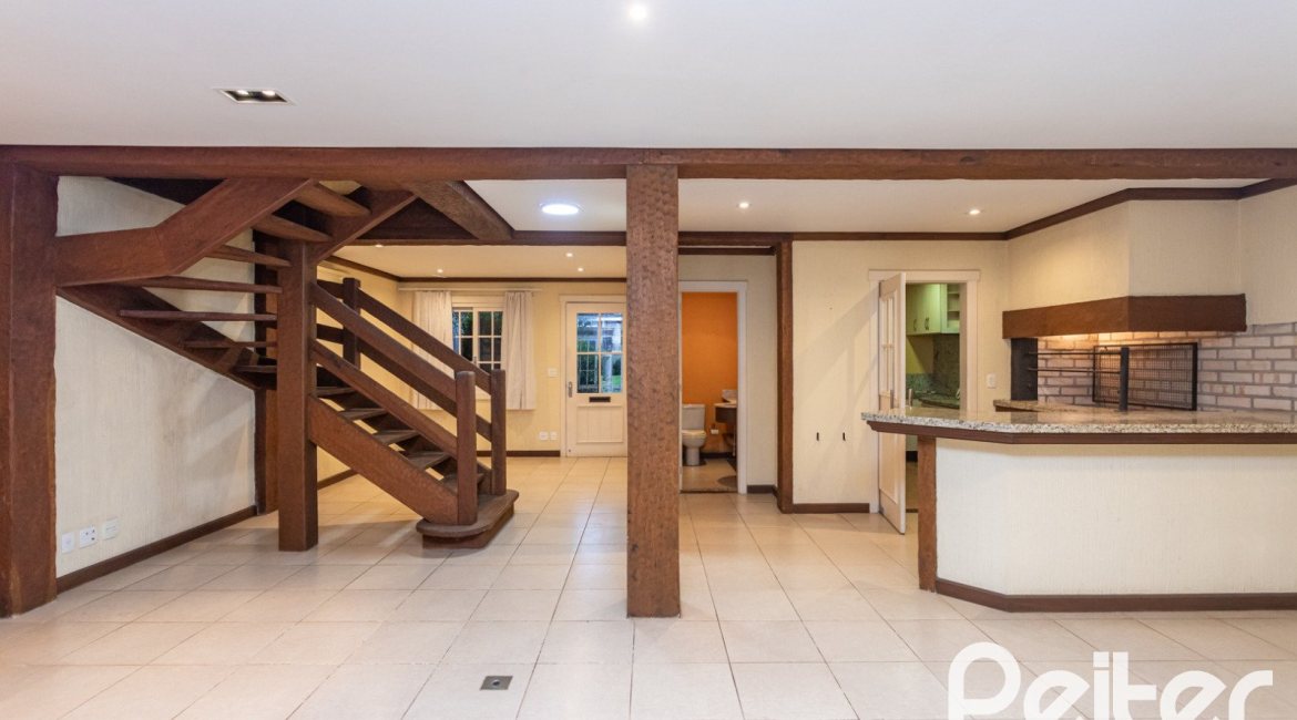 Casa em Condomínio à venda com 216m², 2 dormitórios, 2 suítes, 2 vagas, no bairro Terra Ville em PORTO ALEGRE