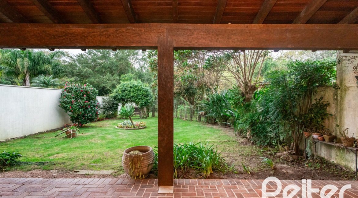 Casa em Condomínio à venda com 216m², 2 dormitórios, 2 suítes, 2 vagas, no bairro Terra Ville em PORTO ALEGRE