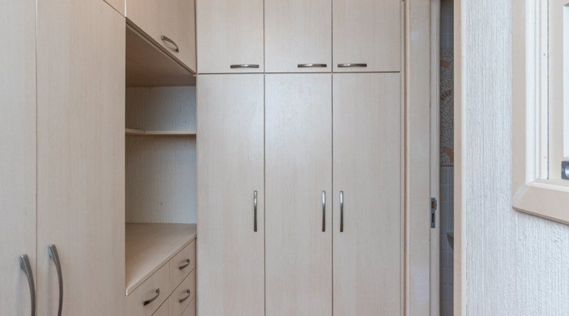 Casa em Condomínio à venda com 216m², 2 dormitórios, 2 suítes, 2 vagas, no bairro Terra Ville em PORTO ALEGRE