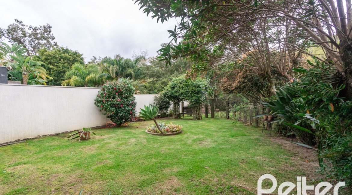 Casa em Condomínio à venda com 216m², 2 dormitórios, 2 suítes, 2 vagas, no bairro Terra Ville em PORTO ALEGRE