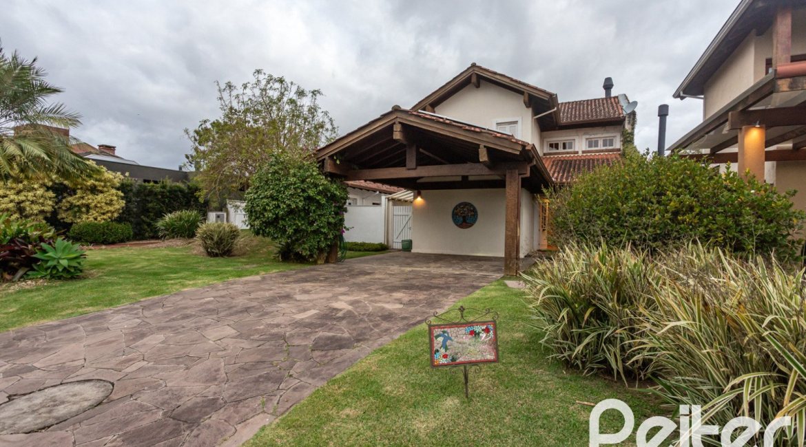 Casa em Condomínio à venda com 216m², 2 dormitórios, 2 suítes, 2 vagas, no bairro Terra Ville em PORTO ALEGRE