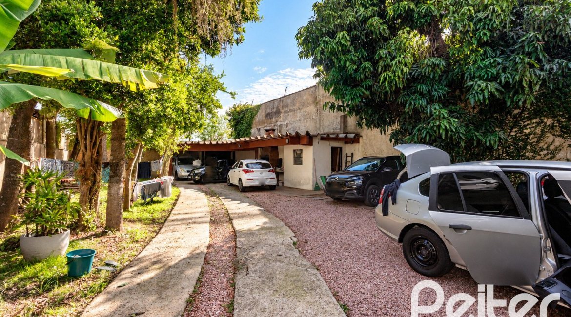 Casa à venda com 334m², 4 dormitórios, 1 suíte, no bairro Jardim Isabel em Porto Alegre