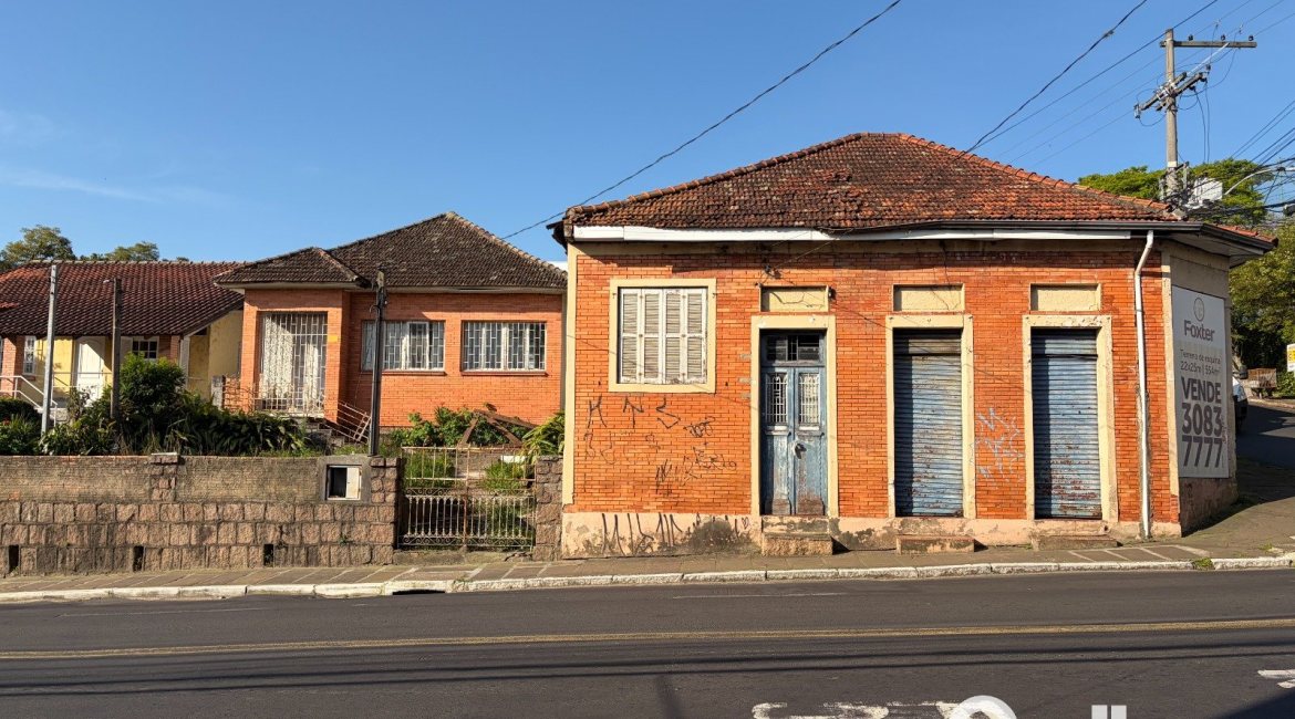 Terreno à venda com 554m², no bairro Tristeza em Porto Alegre