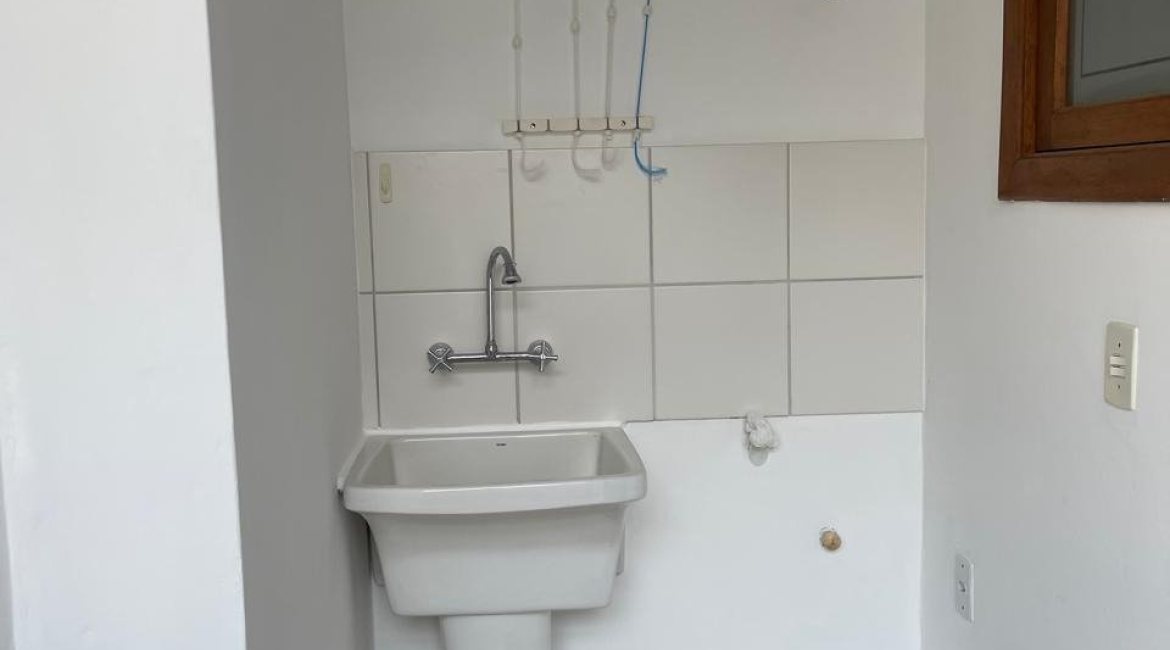 Apartamento à venda com 84m², 2 dormitórios, 1 suíte, 2 vagas, no bairro Tristeza em Porto Alegre
