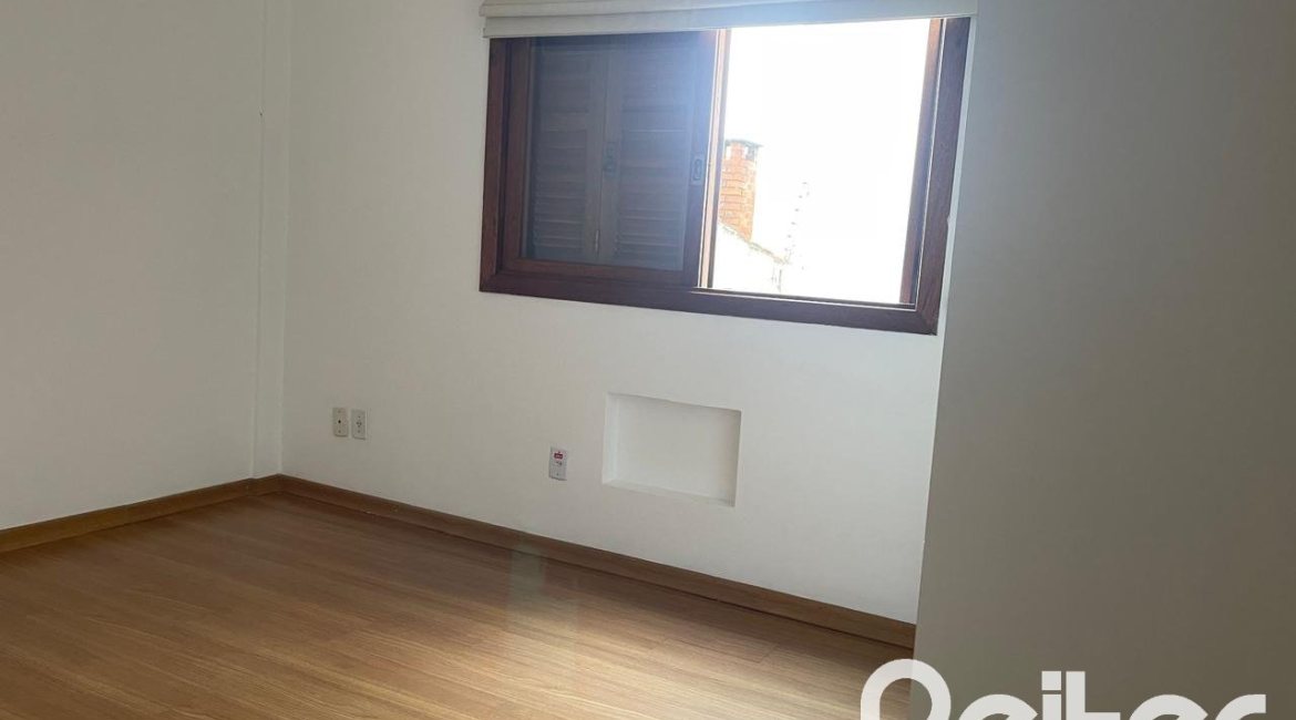 Apartamento à venda com 84m², 2 dormitórios, 1 suíte, 2 vagas, no bairro Tristeza em Porto Alegre