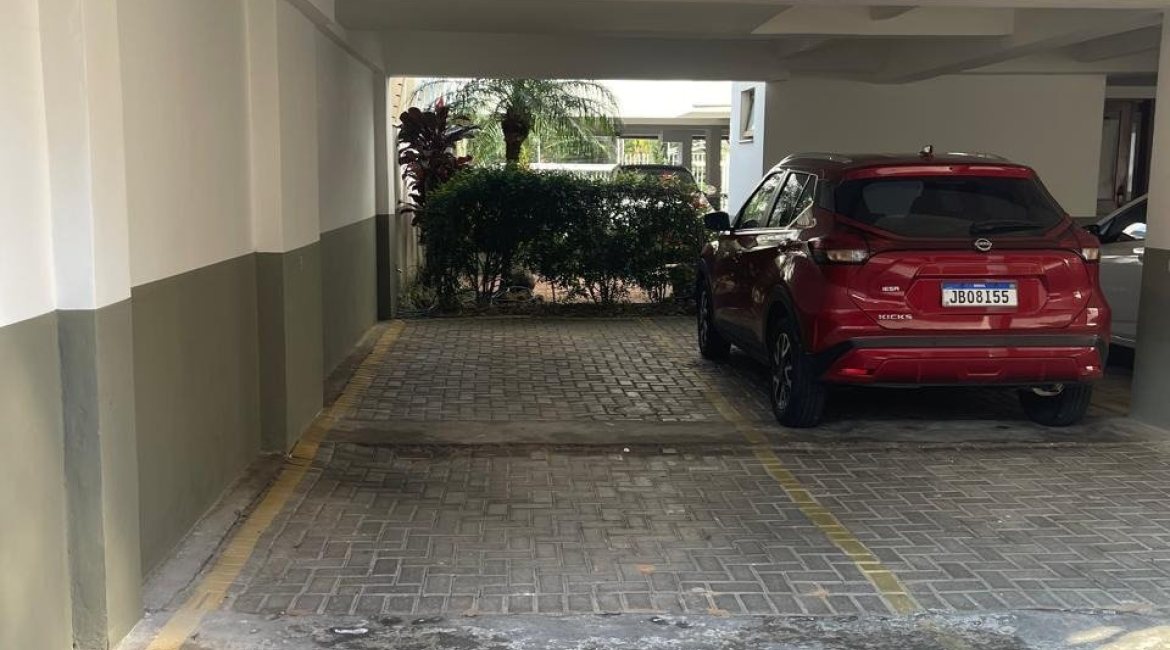 Apartamento à venda com 84m², 2 dormitórios, 1 suíte, 2 vagas, no bairro Tristeza em Porto Alegre