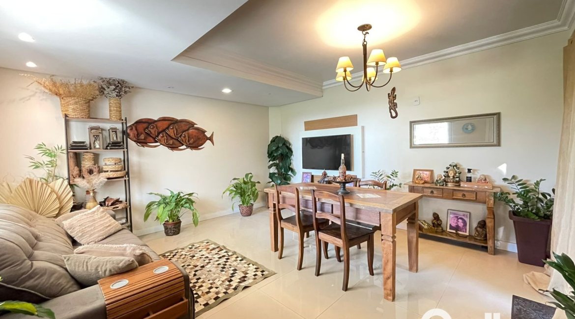Casa em Condomínio à venda com 105m², 3 dormitórios, 1 suíte, 2 vagas, no bairro Tristeza em Porto Alegre
