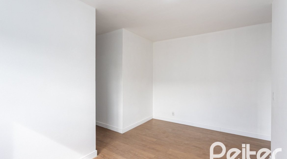 Apartamento à venda com 69m², 3 dormitórios, no bairro Cristal em Porto Alegre