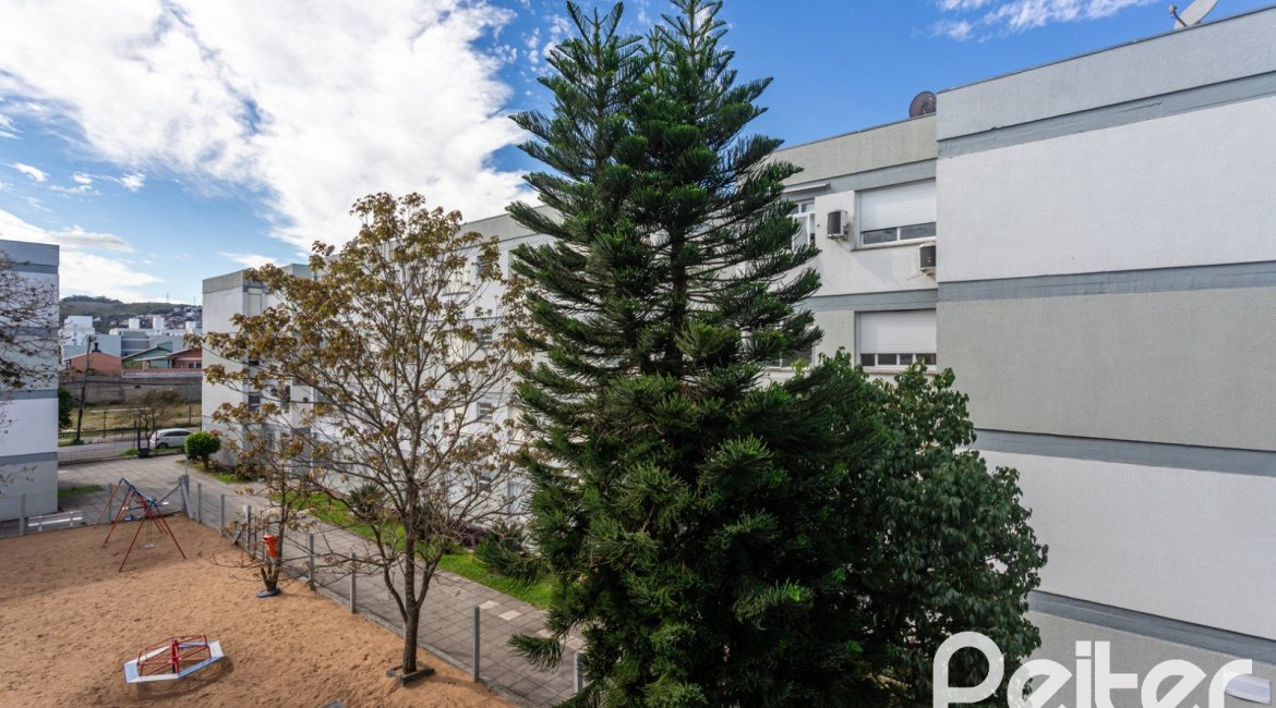 Apartamento à venda com 69m², 3 dormitórios, no bairro Cristal em Porto Alegre