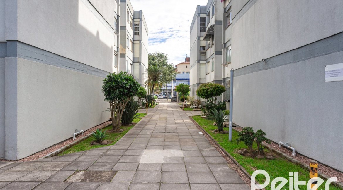 Apartamento à venda com 69m², 3 dormitórios, no bairro Cristal em Porto Alegre