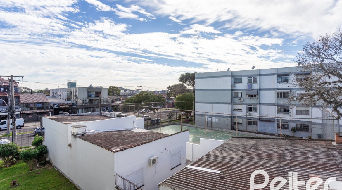 Apartamento à venda com 69m², 3 dormitórios, no bairro Cristal em Porto Alegre