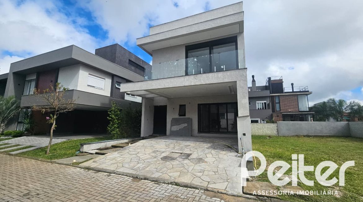 Casa em Condomínio à venda com 155m², 3 dormitórios, 3 suítes, 2 vagas, no bairro Ipanema em Porto Alegre