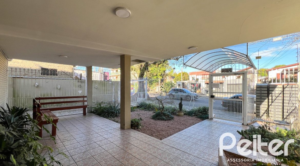 Apartamento à venda com 47m², 1 dormitório, no bairro Tristeza em Porto Alegre