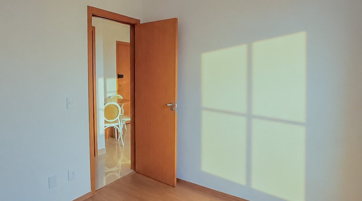 Apartamento à venda com 44m², 2 dormitórios, 1 vaga, no bairro Costa e Silva em Porto Alegre