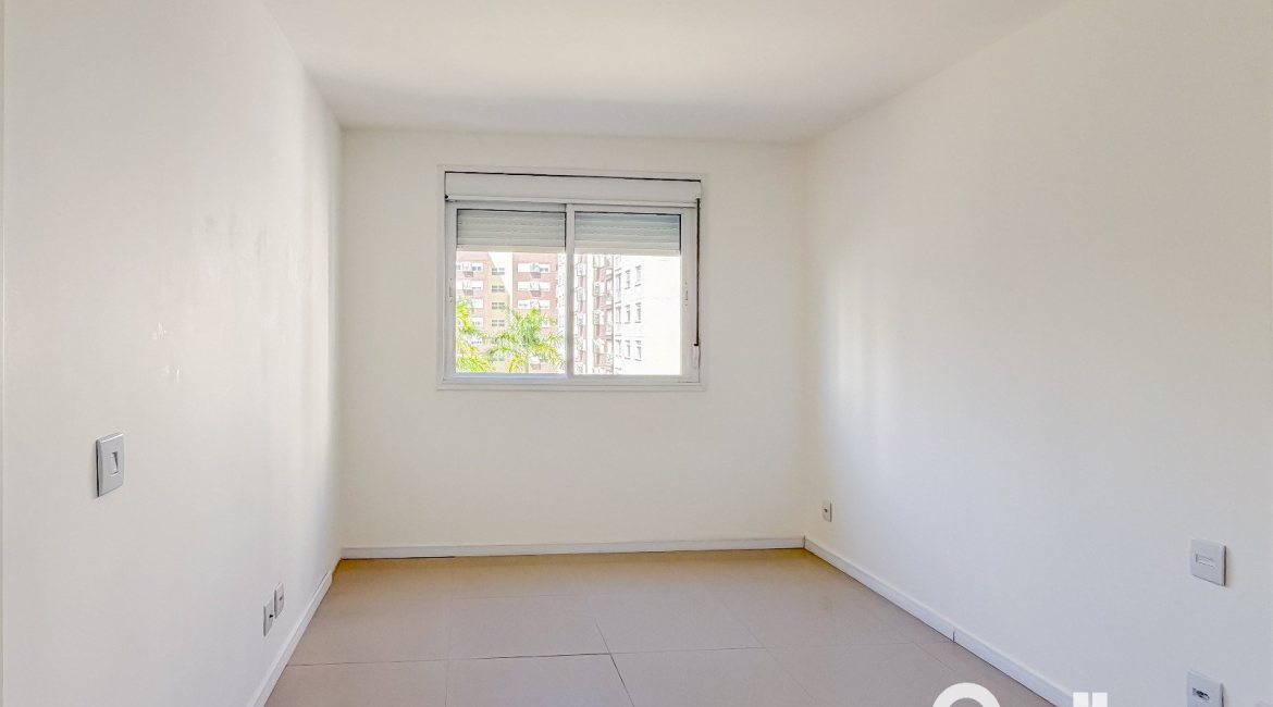 Apartamento à venda com 57m², 2 dormitórios, 1 suíte, 1 vaga, no bairro Vila Nova em PORTO ALEGRE