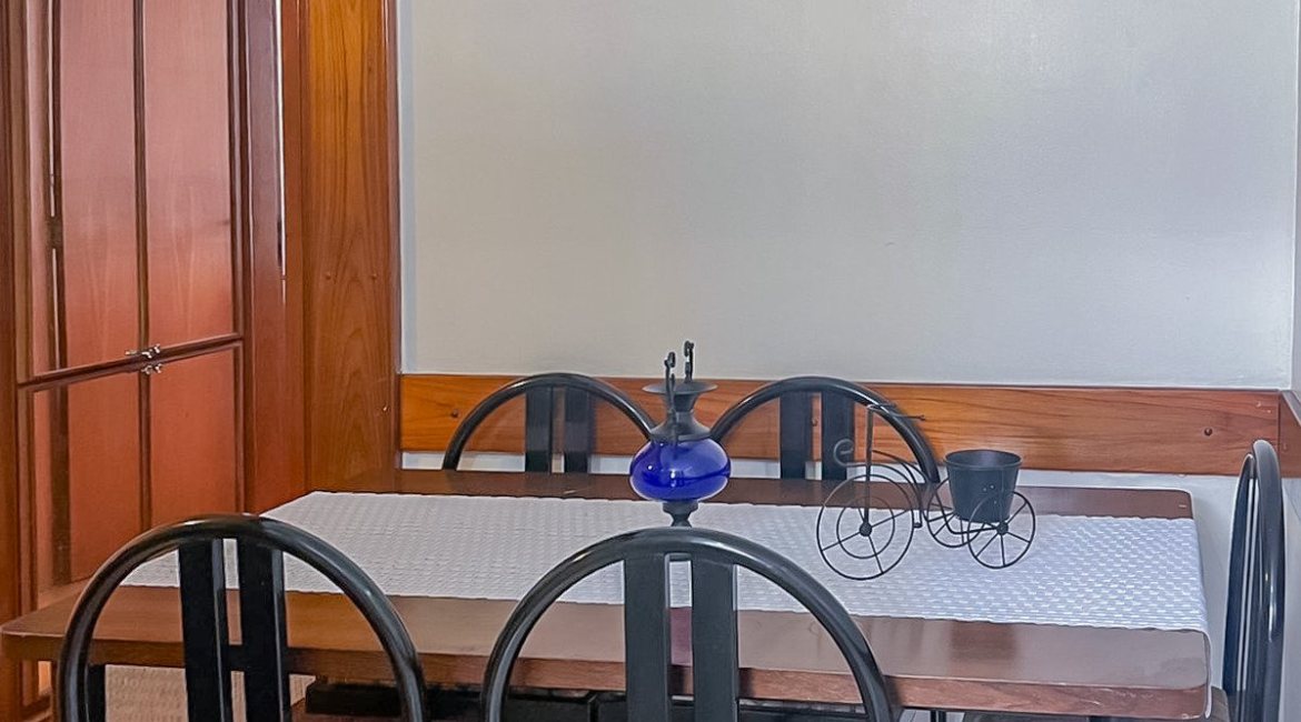 Apartamento à venda com 48m², 1 dormitório, no bairro Santana em Porto Alegre