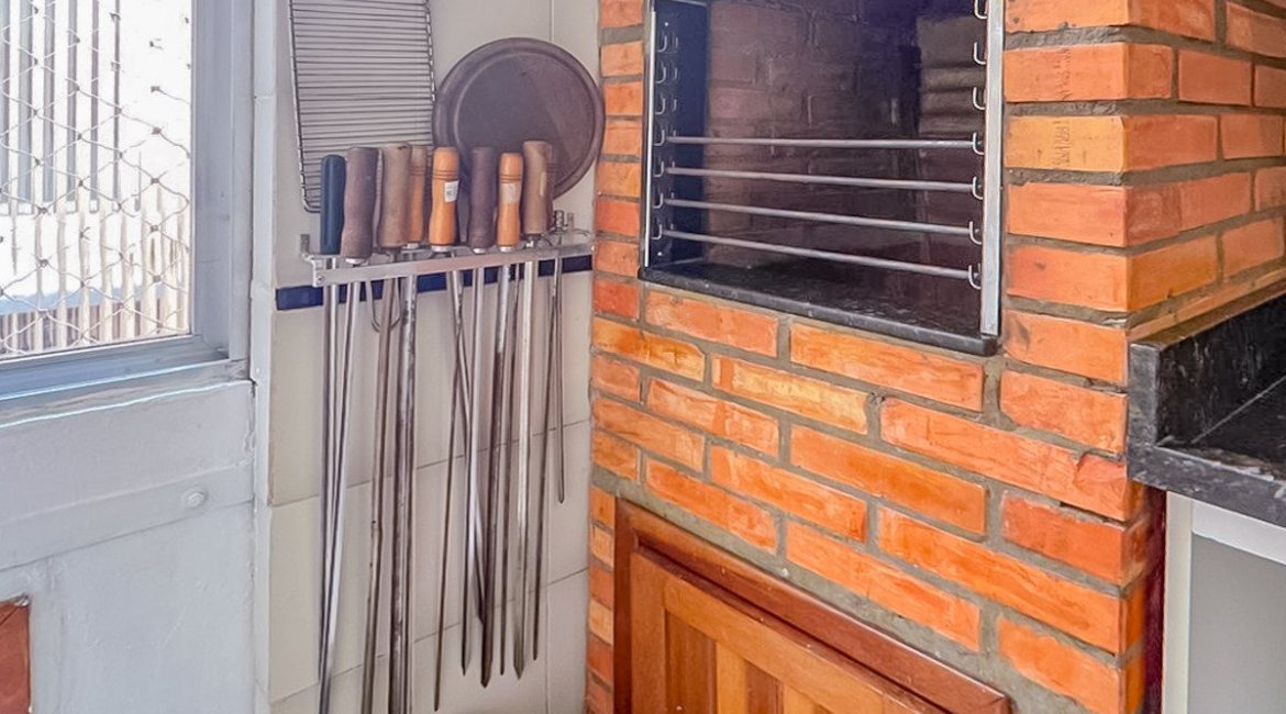 Apartamento à venda com 48m², 1 dormitório, no bairro Santana em Porto Alegre