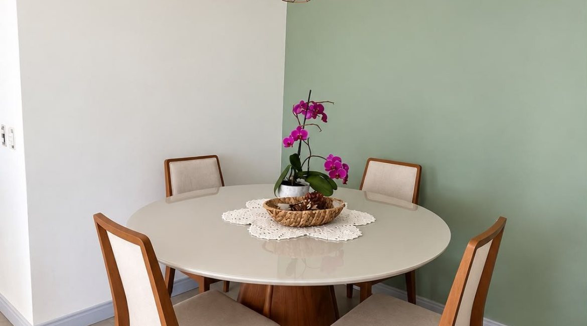 Apartamento à venda com 81m², 2 dormitórios, 1 suíte, 1 vaga, no bairro Santa Maria Goretti em Porto Alegre