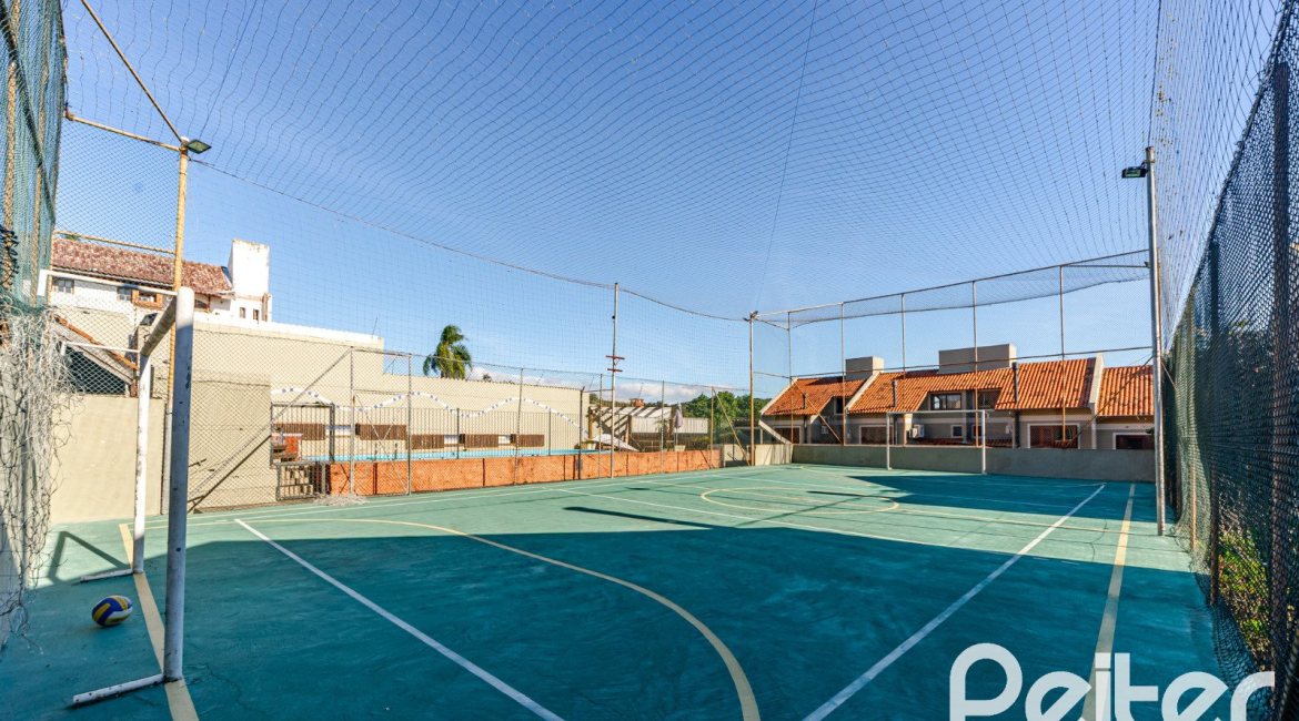 Casa em Condomínio à venda com 179m², 4 dormitórios, 1 suíte, 2 vagas, no bairro Cavalhada em Porto Alegre