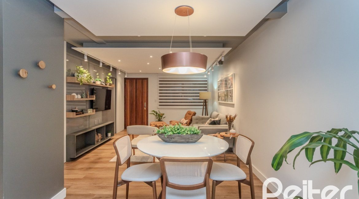 Casa em Condomínio à venda com 154m², 3 dormitórios, 1 suíte, 2 vagas, no bairro Tristeza em Porto Alegre