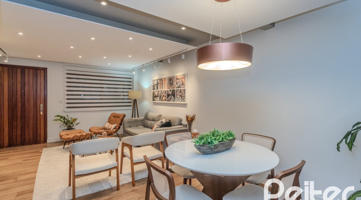 Casa em Condomínio à venda com 154m², 3 dormitórios, 1 suíte, 2 vagas, no bairro Tristeza em Porto Alegre