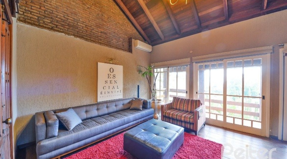  à venda, no bairro  em 