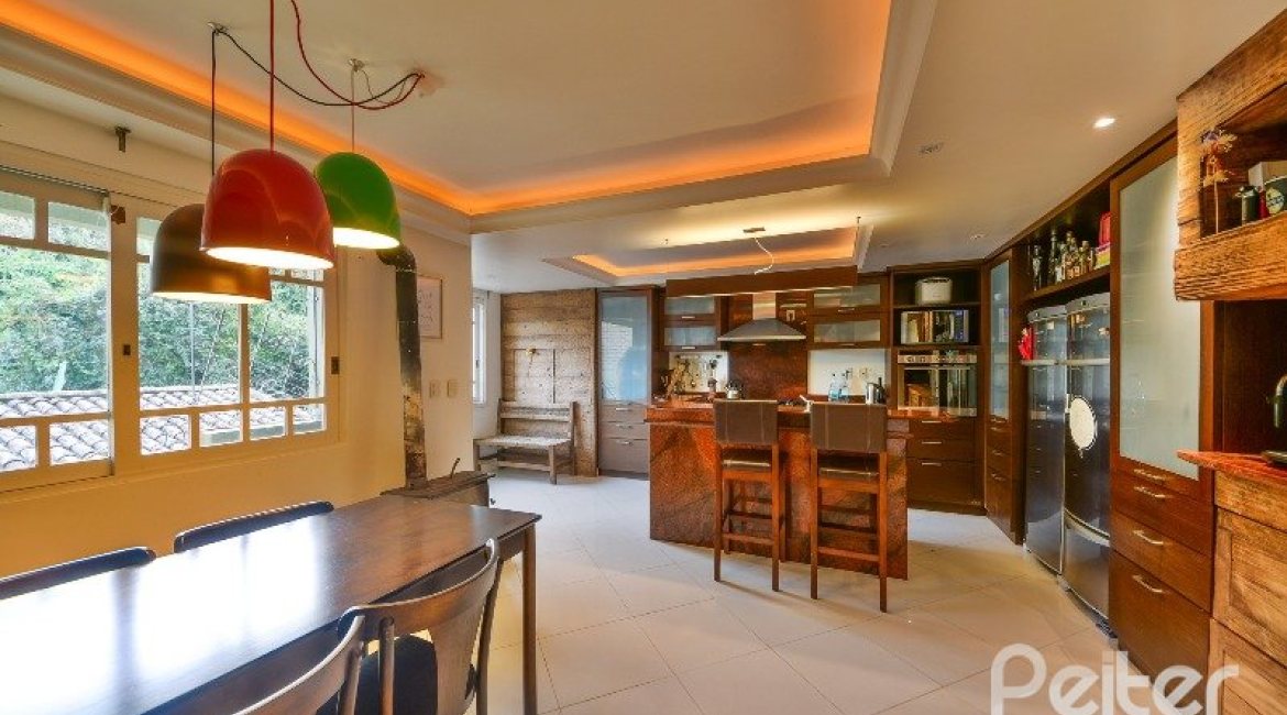  à venda, no bairro  em 