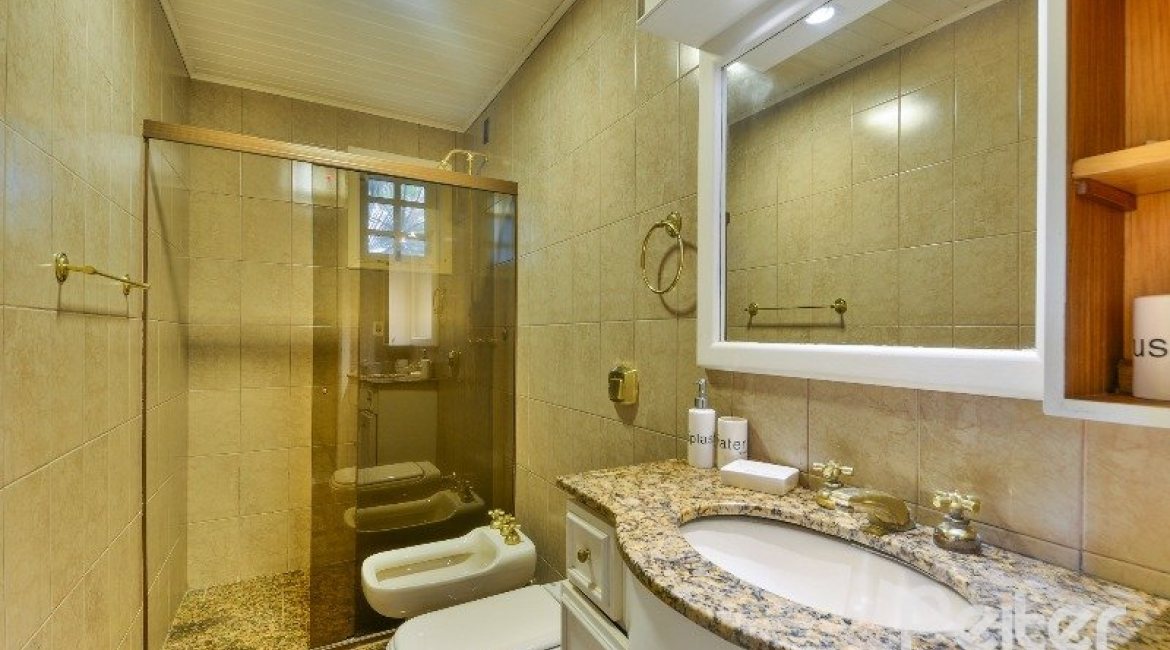  à venda, no bairro  em 