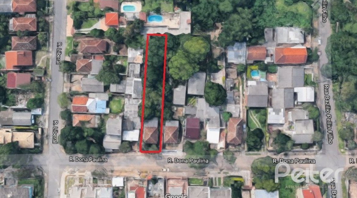 Terreno à venda com 594m², no bairro Tristeza em Porto Alegre