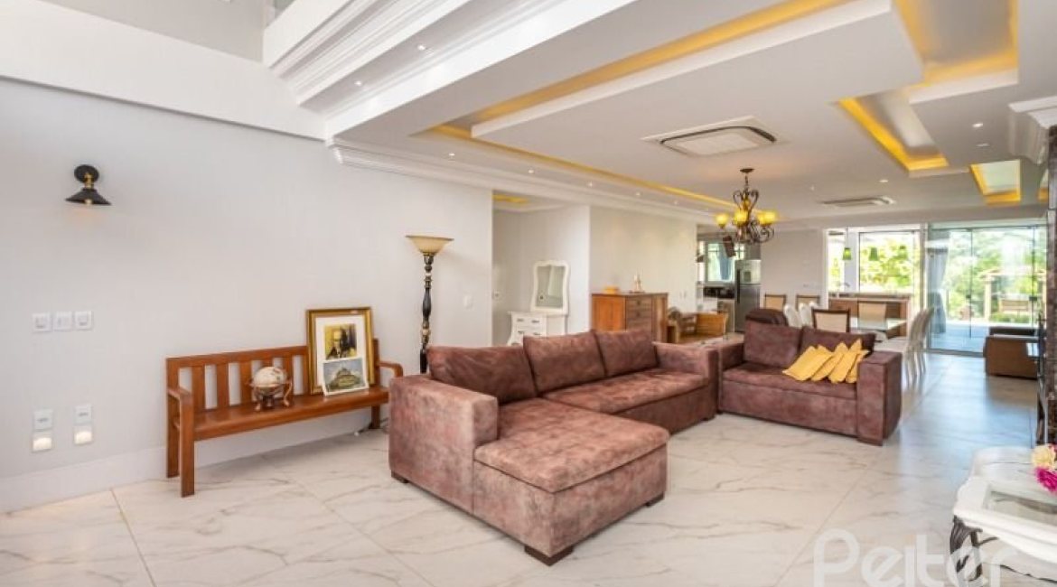 Casa em Condomínio à venda com 550m², 4 dormitórios, 4 suítes, 6 vagas, no bairro Terra Ville em Porto Alegre
