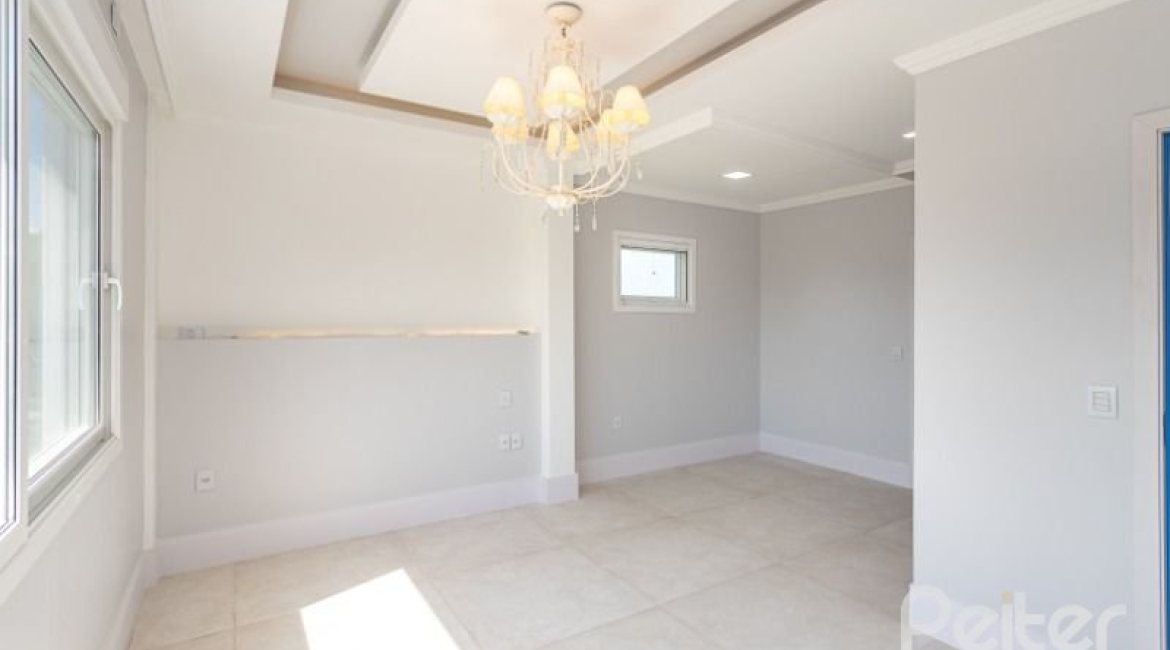 Casa em Condomínio à venda com 550m², 4 dormitórios, 4 suítes, 6 vagas, no bairro Terra Ville em Porto Alegre