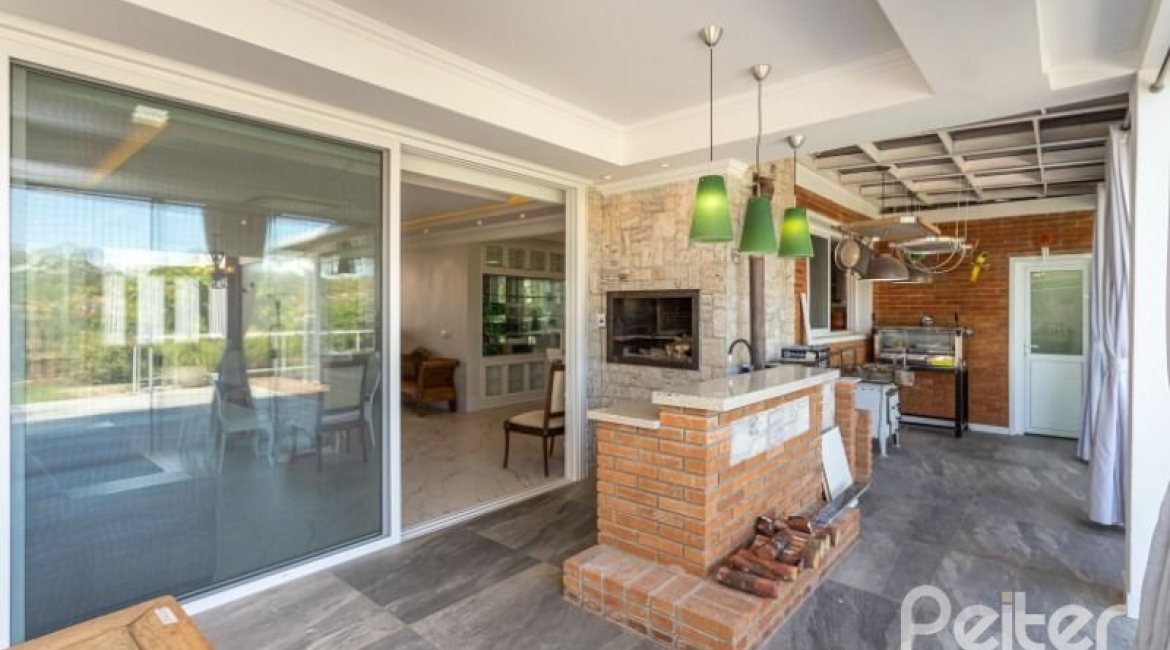 Casa em Condomínio à venda com 550m², 4 dormitórios, 4 suítes, 6 vagas, no bairro Terra Ville em Porto Alegre