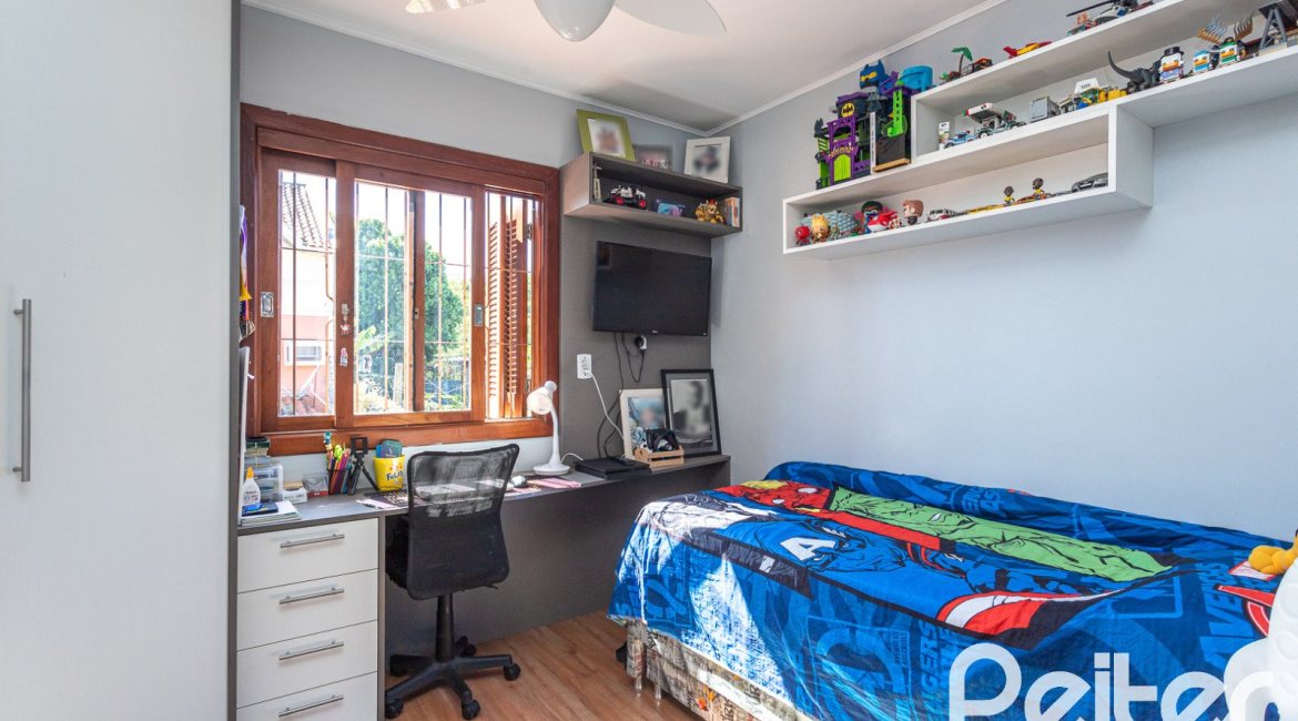 Casa em Condomínio à venda com 97m², 3 dormitórios, 2 vagas, no bairro Tristeza em Porto Alegre